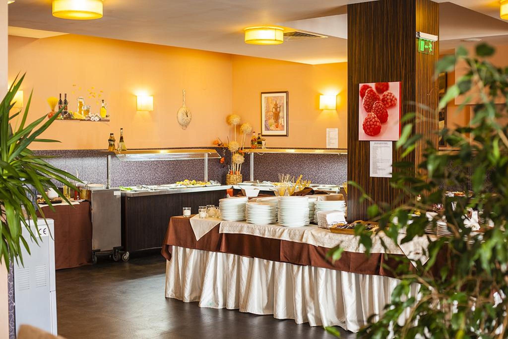 Hotel St George & 4*